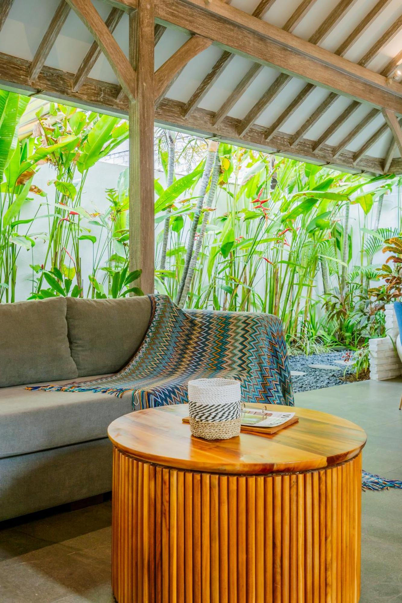 Mundaka Villa By Betterplace Canggu Εξωτερικό φωτογραφία