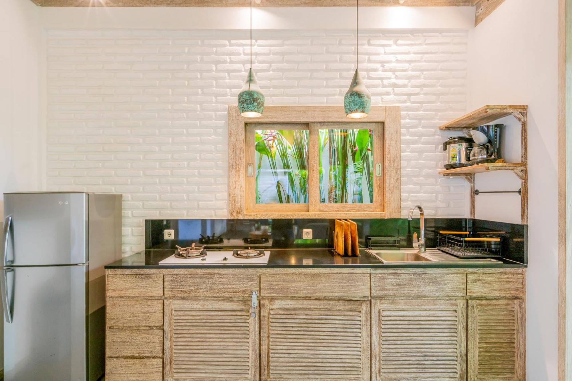 Mundaka Villa By Betterplace Canggu Εξωτερικό φωτογραφία